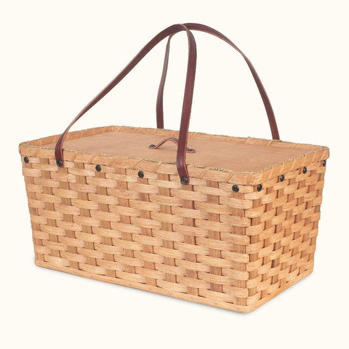 https://www.amishbaskets.com/cdn/shop/products/picnic-baskets-large-picnic-basket-family-sized-vintage-amish-wicker-basket-29557647114343_700x700.jpg?v=1657545371