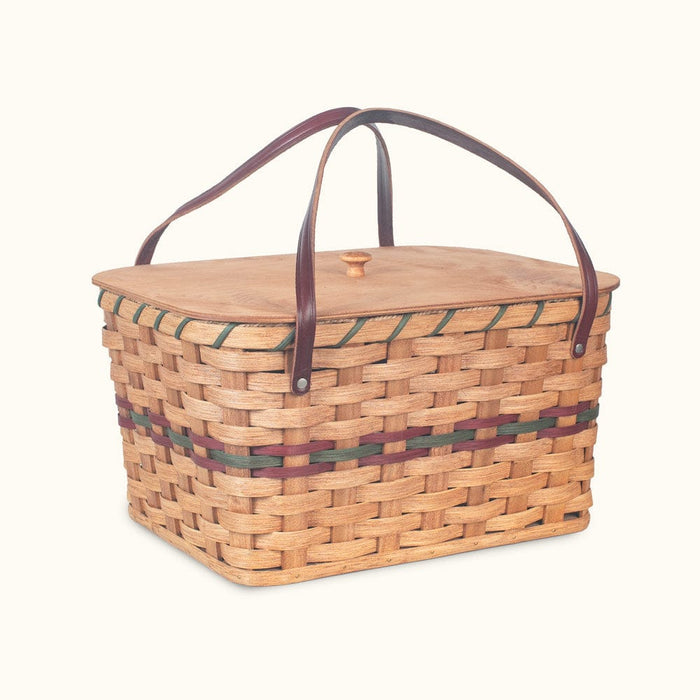 https://www.amishbaskets.com/cdn/shop/products/storage-baskets-amish-woven-wicker-trunk-storage-organizer-basket-with-lid-wine-green-29557712912487_700x700.jpg?v=1657547534